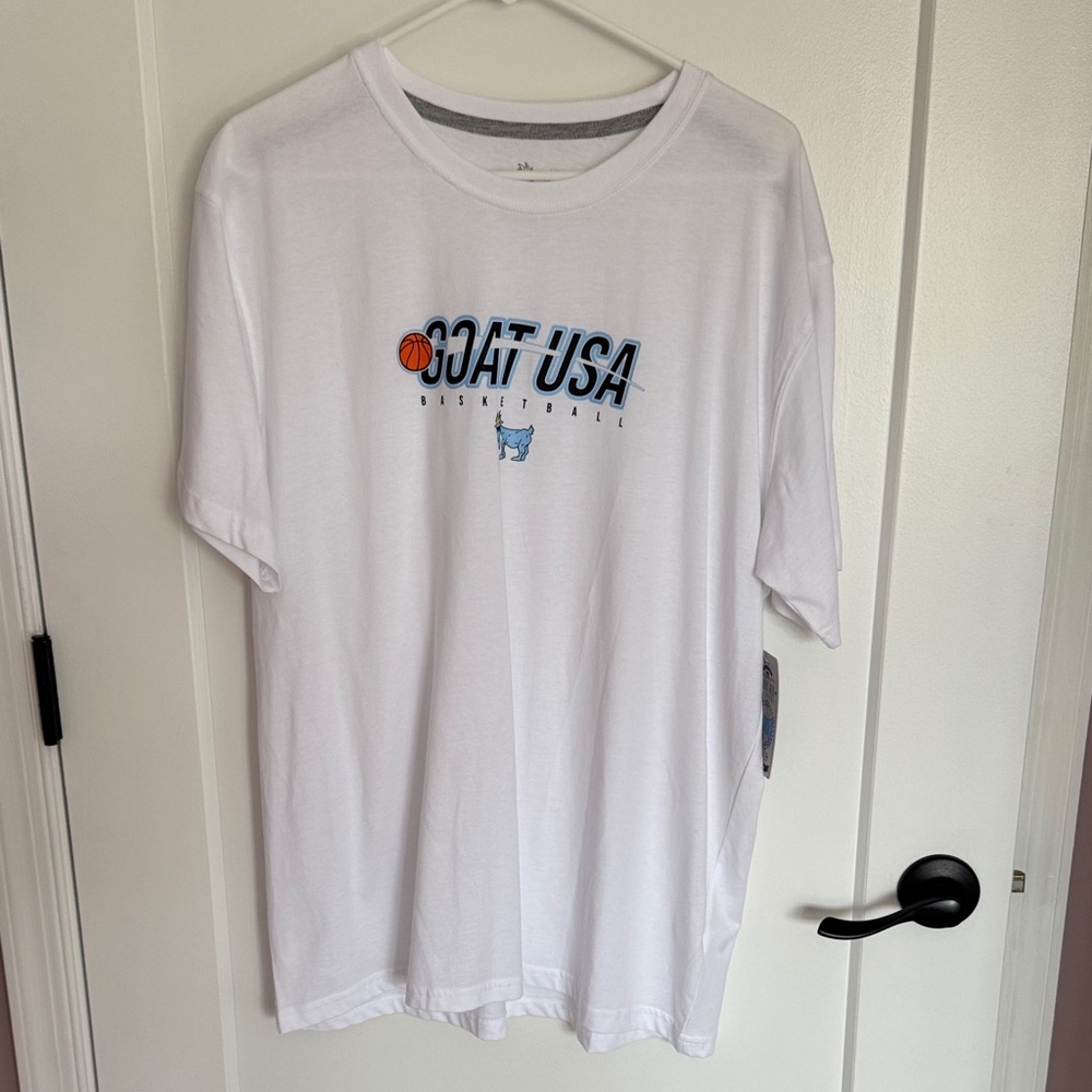 GOAT White Graphic Women’s T-Shirt NEW WITH TAGS